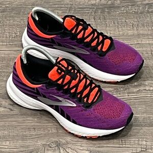 Brooks Launch 6. Purple/ Black Coral athletic shoes Size 7 Women
